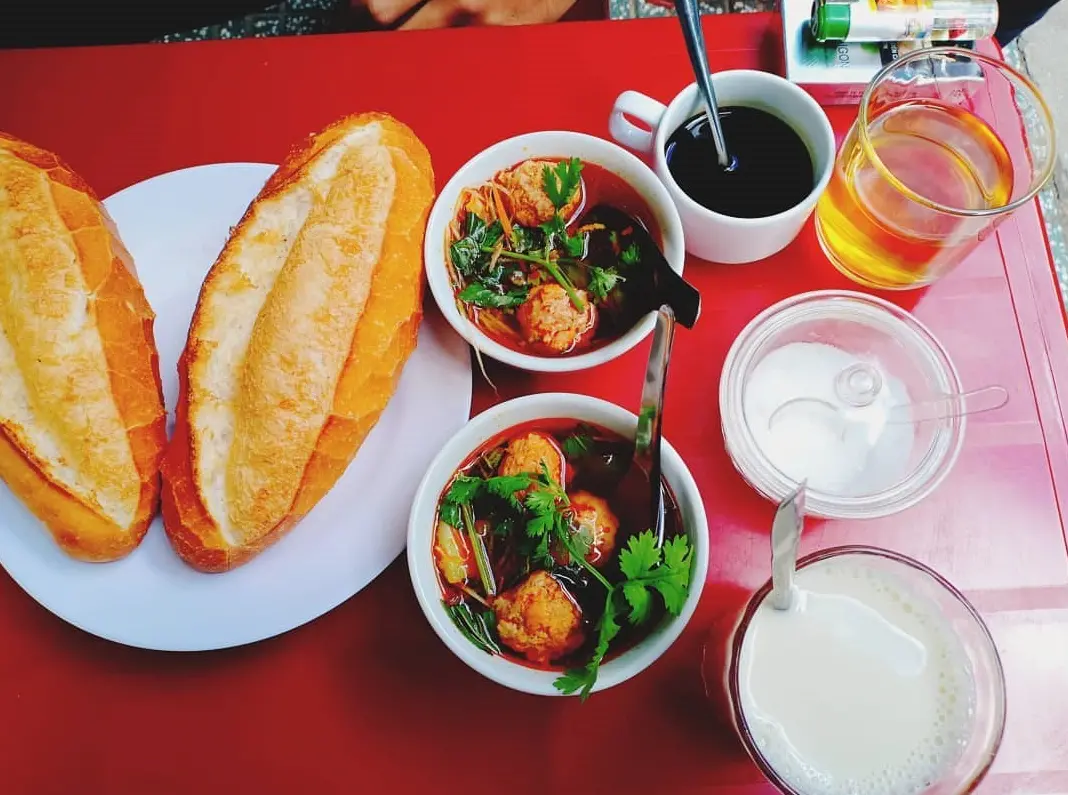 banh mi xiu mai da lat