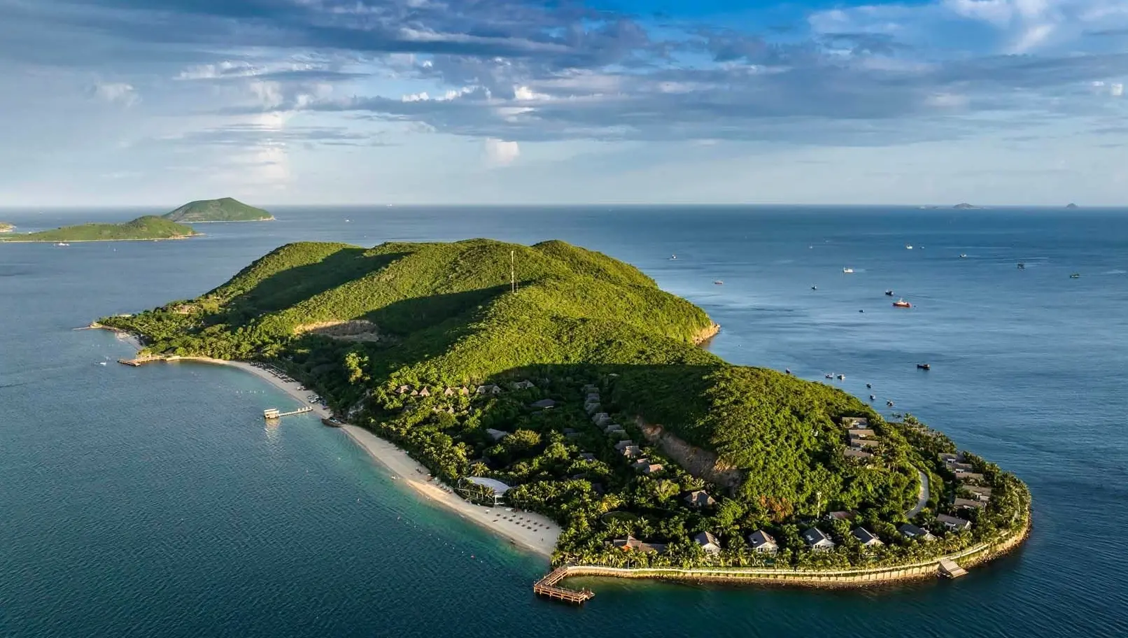 hon tam nha trang