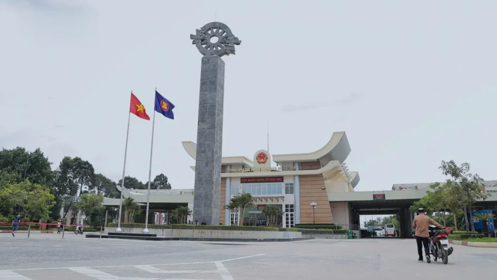 cua khau moc bai