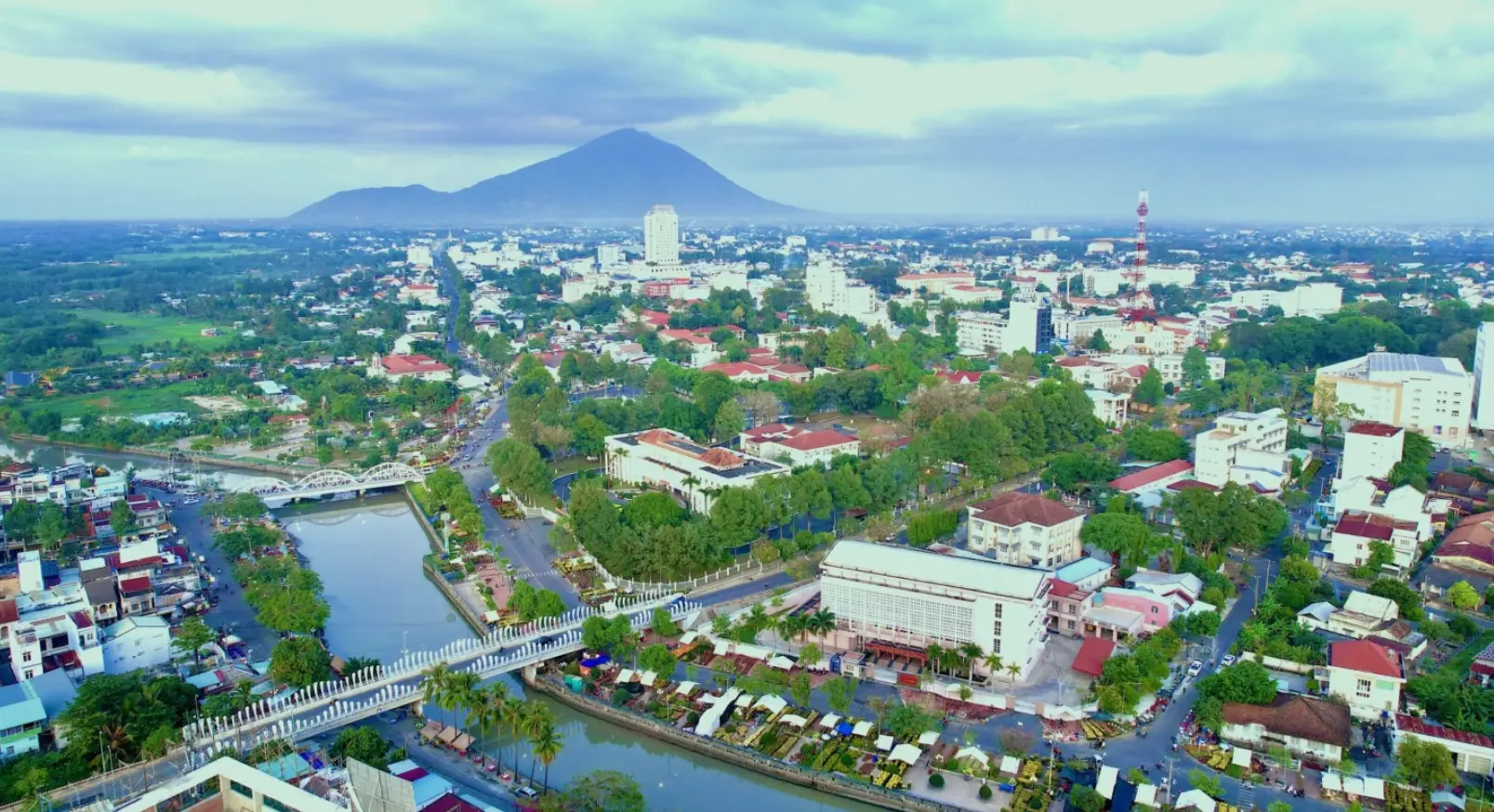 tan bien tay ninh
