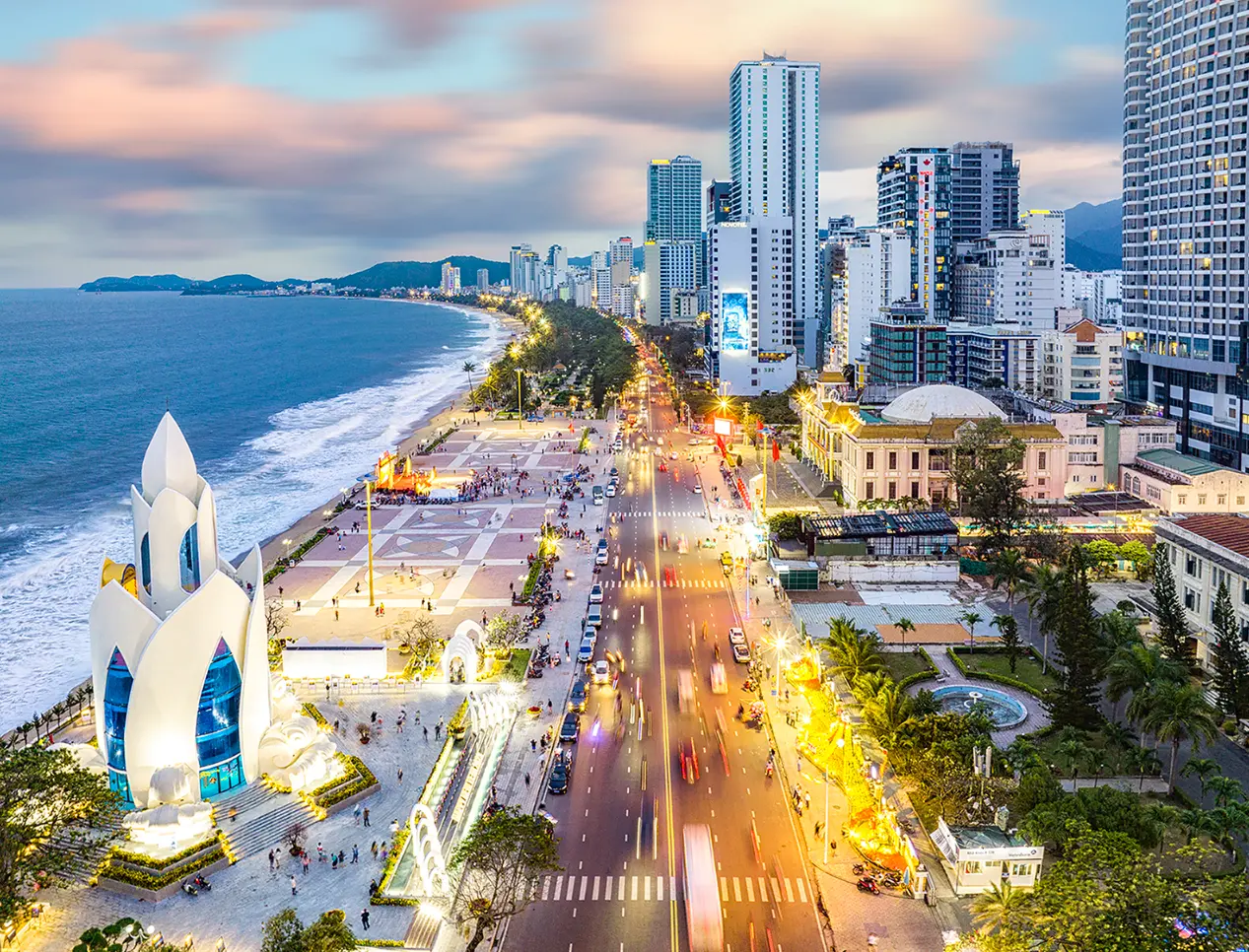 trung tam thanh pho bien nha trang